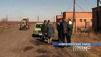 В сельхозартели "Бороздиновская" Новохоперского района Воронежской области уже три года не платят зарплату