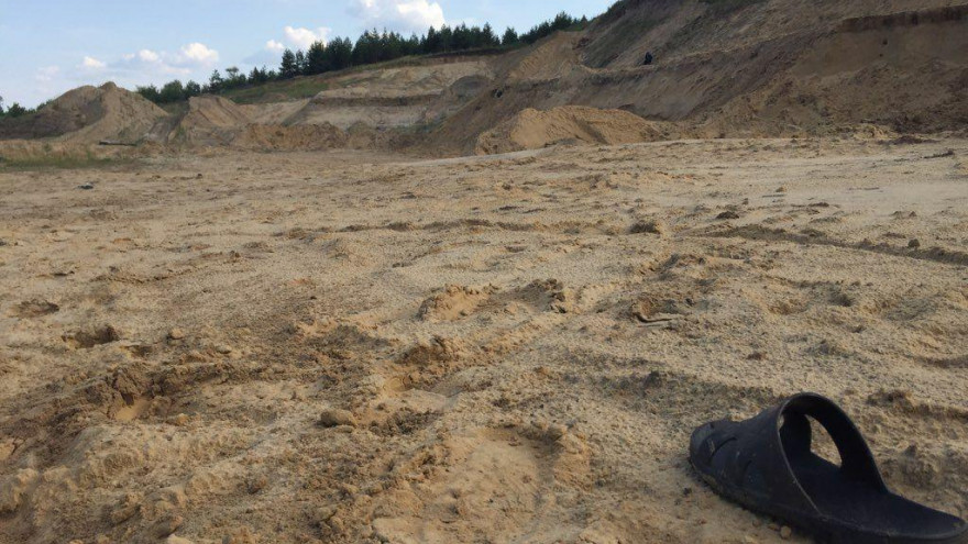 Стали известны подробности гибели подростка при обрушении карьера в воронежском селе