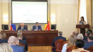 В мэрии Воронежа обсудили развитие туризма и результаты работы спортивного управления