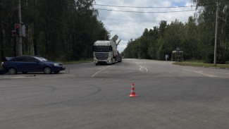Женщина попала в больницу после массового ДТП с «Газелью» и легковушками в Воронеже