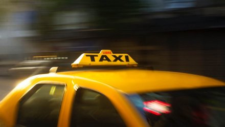 Популярный сервис такси прекратит работу в Воронеже