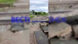 Воронежцы пожаловались на затянувшиеся на месяц работы на ж/д переезде