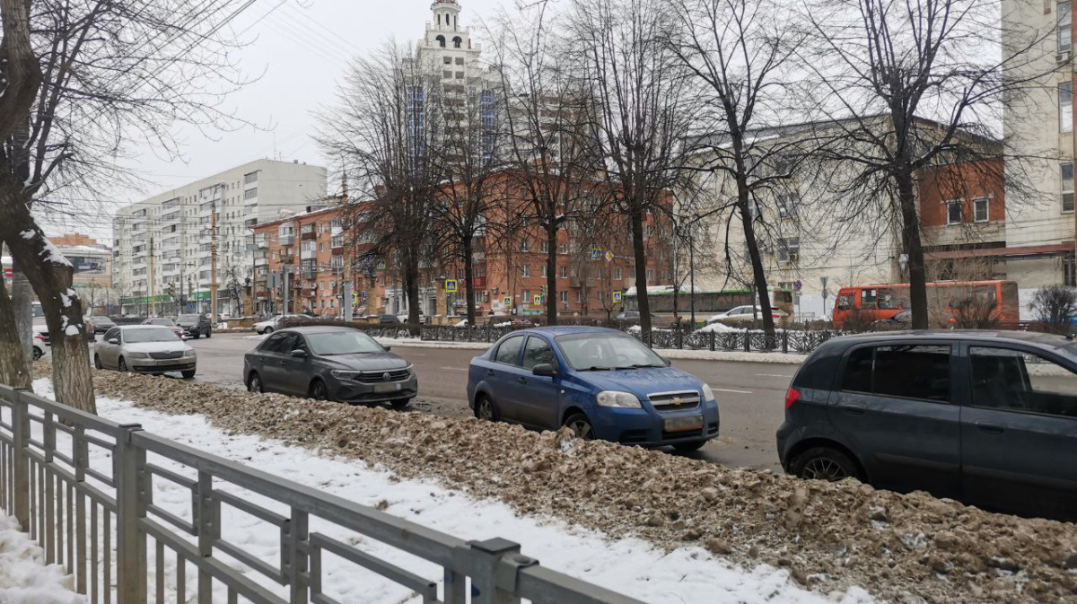 Парковки в центре Воронежа станут бесплатными в праздничные дни февраля |  16.02.2023 | Воронеж - БезФормата