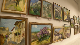 В Воронеже открылась выставка «Азарт в холсте и на холсте»