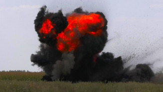 Взрыв 17 боеприпасов времён Великой Отечественной войны под Воронежем показали на фото