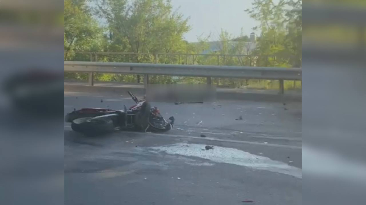 Мёртвая пробка сковала улицу на Левом берегу в Воронеже после ДТП |  07.08.2023 | Воронеж - БезФормата