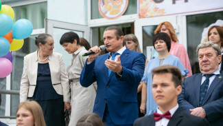 Сергей Чижов поздравил воронежцев с Днём знаний