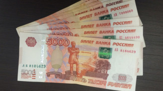 Укравший деньги у учителей воронежский школьник избежал наказания