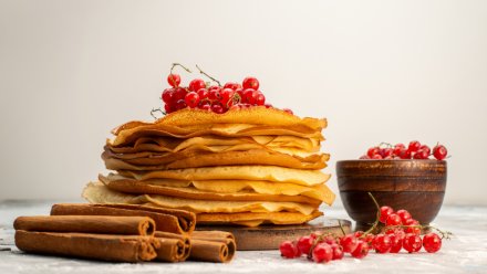 «Баннофи Пай» и блины-суши. Что необычного воронежцам приготовить на Масленицу