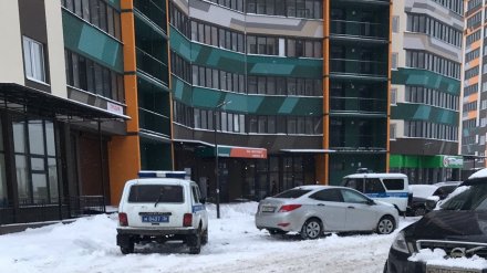 В Воронеже жена нашла в собственной квартире задушенного ремнём мужа