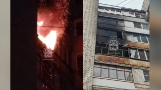 Десять человек эвакуировали из полыхающей многоэтажки на Ростовской в Воронеже