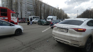 Водитель Hyundai ответит в суде за смерть женщины в массовом ДТП в Воронеже