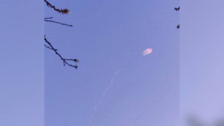 Воронежцы сняли на видео работу ПВО в небе над городом