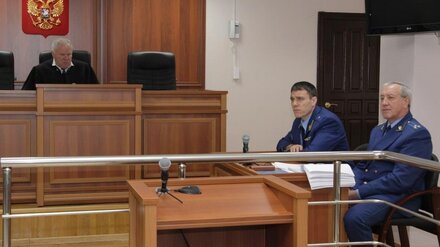 В Воронеже судят сельчанина, ударившего приятеля 28 раз ножом и убившего его мать