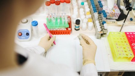 Положительные тесты на коронавирус получили более тысячи воронежцев за сутки