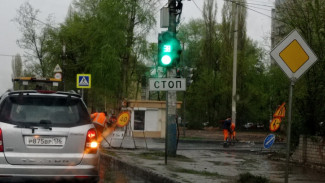 Воронежцы возмутились проведённым в ливень дорожным ремонтом