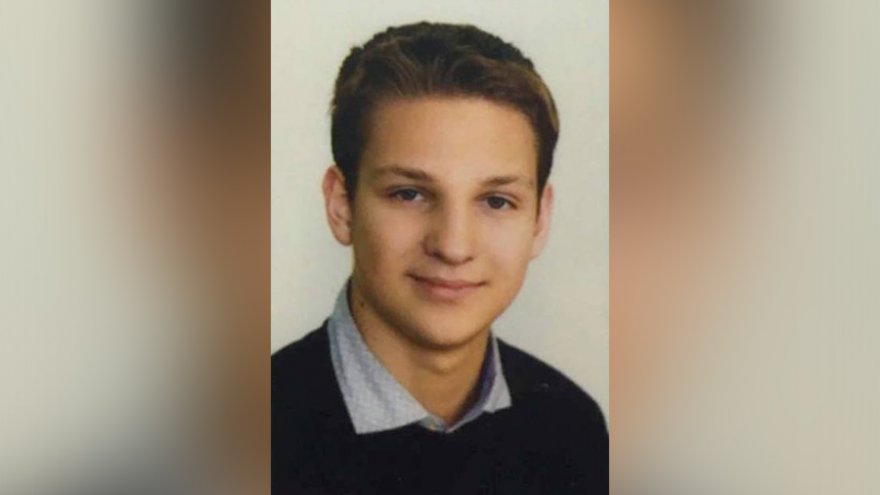 Школьник спас жизнь пассажиру самолёта: лайнер экстренно сел в Воронеже