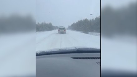 Жители Борисоглебска массово пожаловались на плохую уборку дорог от снега