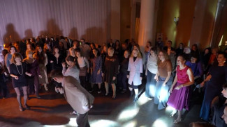 Прыжки с парашютом и танцы под джаз. Как в Воронеже прошла «Ночь искусств»