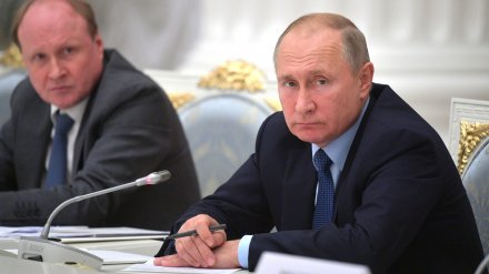 Путин раскритиковал министра после замечания профессора Воронежского госуниверситета