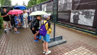 В Нововоронеже будет месяц работать уличная фотовыставка в честь 120-летия Игоря Курчатова