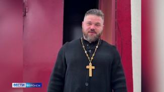 Турбо-батюшка напомнил воронежцам о сборе средств на ремонт храма