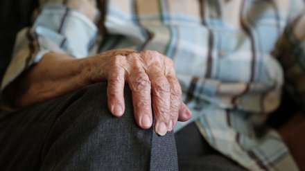 В Воронежской области нашли пропавшего 79-летнего пенсионера в тяжёлом состоянии