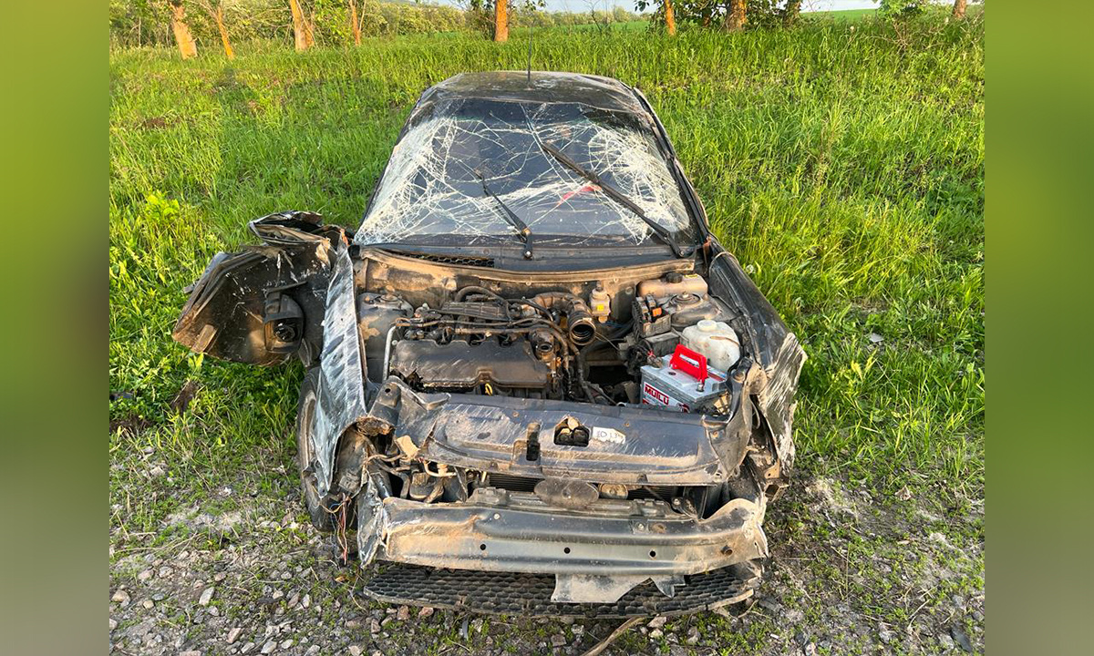 В Воронежской области ВАЗ вылетел в кювет и опрокинулся: пострадала  пассажирка – Новости Воронежа и Воронежской области – Вести Воронеж