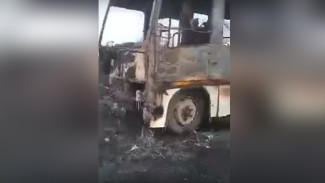 Появилось видео дотла сгоревшего в Воронежской области пассажирского автобуса