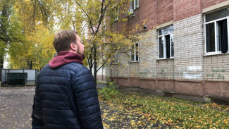 Активисты «ЕР» и «Молодой Гвардии» проверили ход ремонта в общежитии института искусств