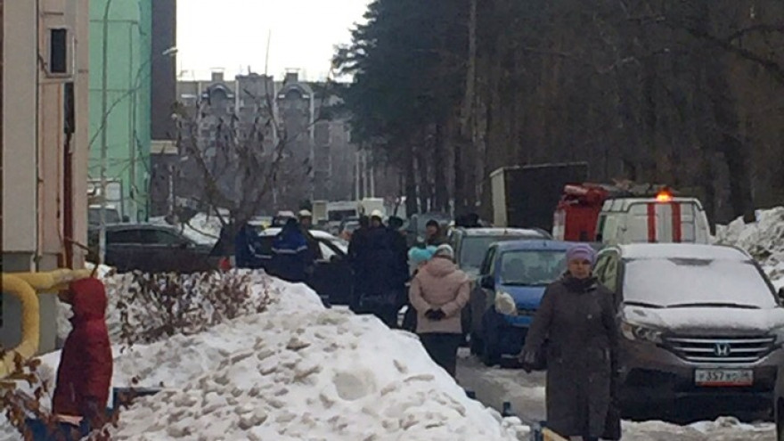Жители воронежской многоэтажки эвакуировались из-за утечки газа