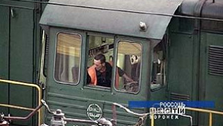 Поездная бригада предотвратила железнодорожную катастрофу