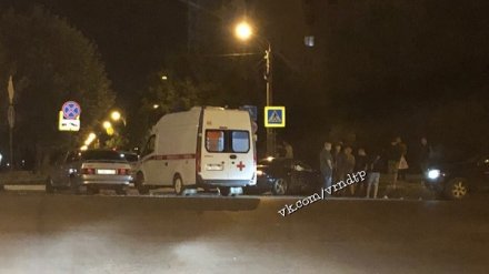В Воронеже водитель не уступил дорогу и устроил ДТП с тремя пострадавшими