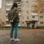 В Воронеже 16-летнюю девушку задержали со свёртком с наркотиками