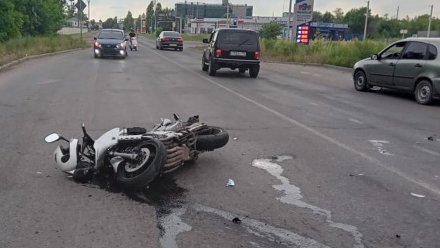 В Борисоглебске мотоциклист попал в больницу после столкновения с легковушкой