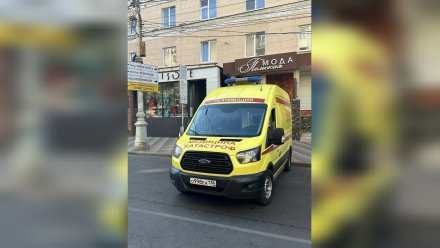 Пострадавшую при атаке ВСУ в Геленджике женщину перевели в воронежскую больницу