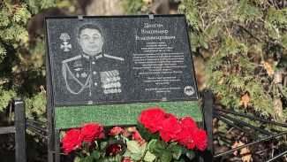 Воронежские активисты «Единой России» оказывают поддержку семье погибшего участника СВО