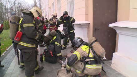 Воронежцам объяснили скопление пожарных машин в центре города