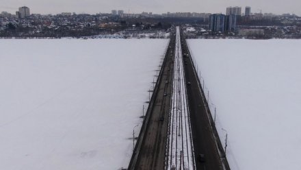Воронежцам напомнили о смертельной опасности льда во время погодных качелей
