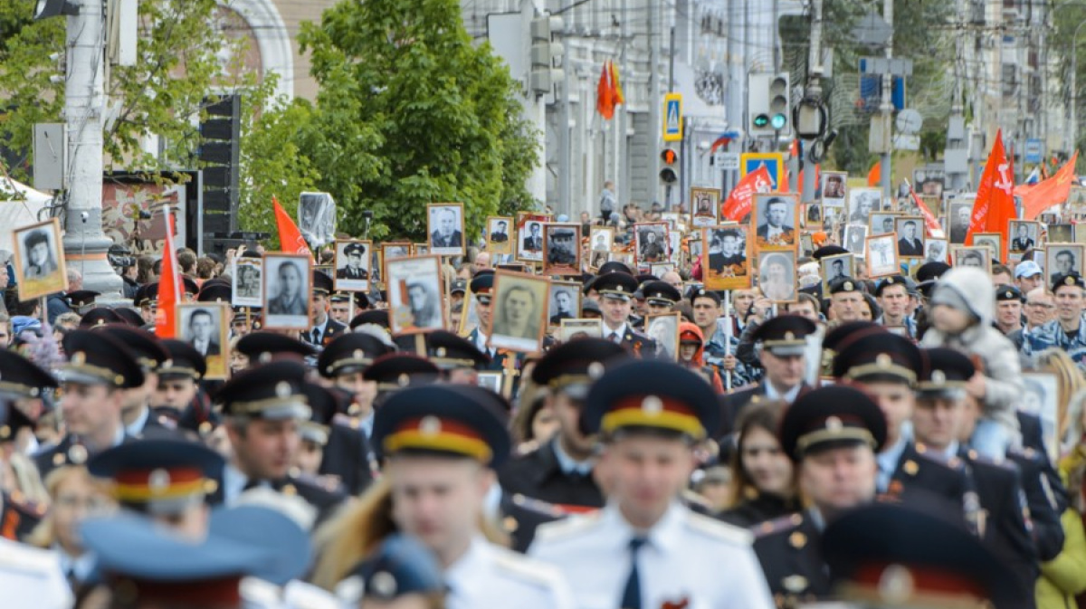 Бессмертный полк воронеж фото