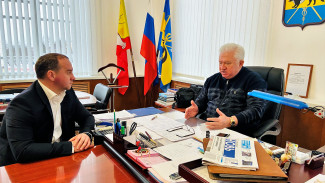 Депутат облдумы обсудил с главой воронежского райцентра реализацию мусорной реформы
