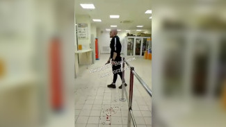 Угрожавший ножом пассажиру маршрутки воронежец напал на посетителя в магазине