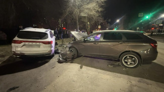 ДТП с участием 3 автомобилисток произошло в Воронеже: есть пострадавшие