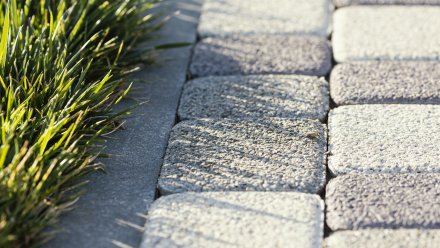 Пьяный воронежец украл 158 тротуарных плиток