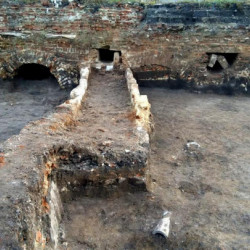 В Воронеже на месте строительства онкоцентра раскопали старинные тоннели