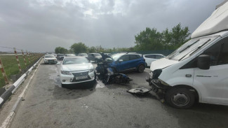 Последствия аварии с 4 автомобилями в Воронеже показали на видео