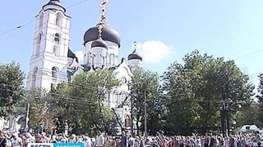 От Благовещенского собора стартовал крестный ход