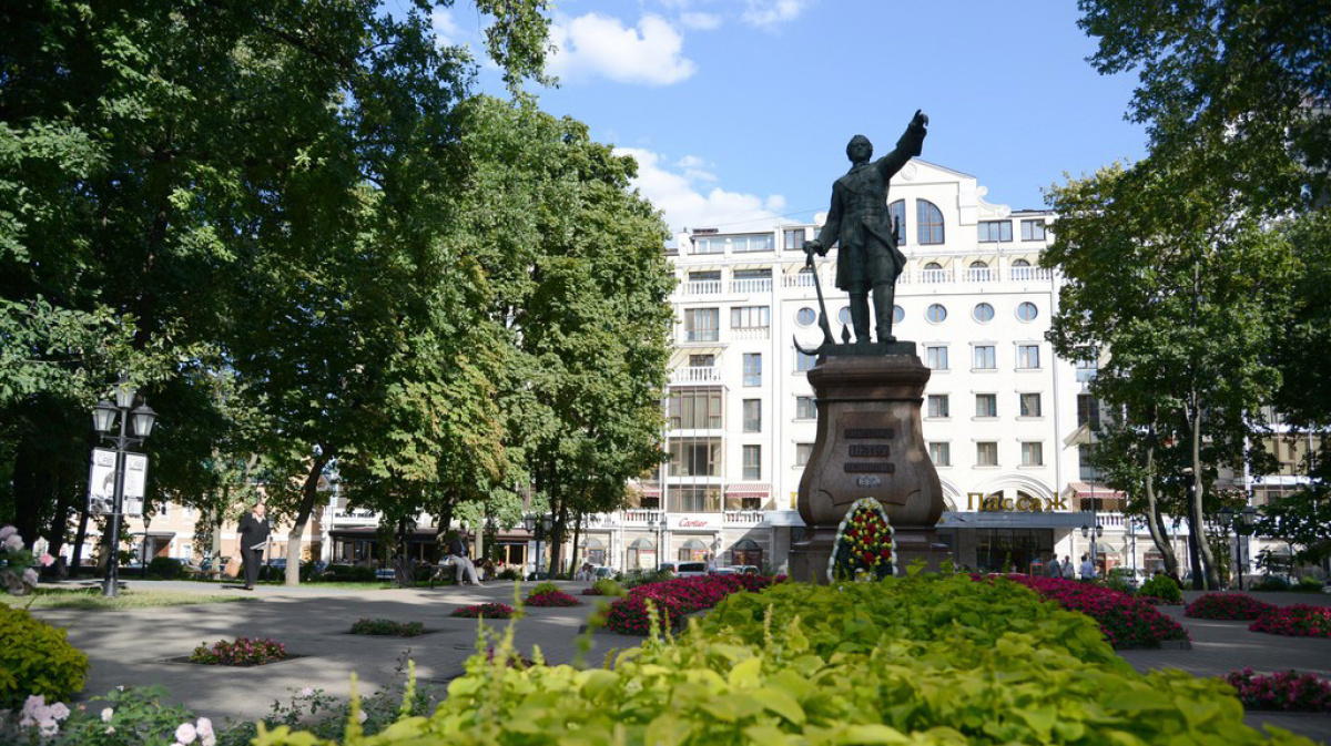 Петровский сквер в воронеже фото