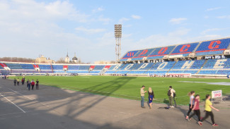 Воронежские власти предложили помощь в ремонте поля на стадионе Профсоюзов  