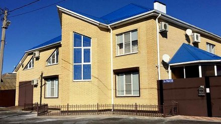 Пятеро бандитов в масках пытали воронежского депутата и его семью утюгом и гвоздодёром